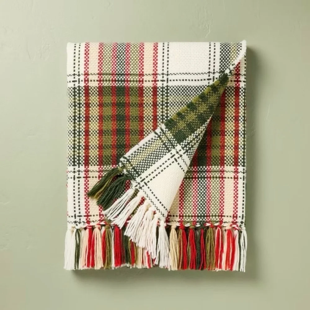 Hearth & Hand Magnolia Chunky Christmas Plaid Woven Throw Blanket